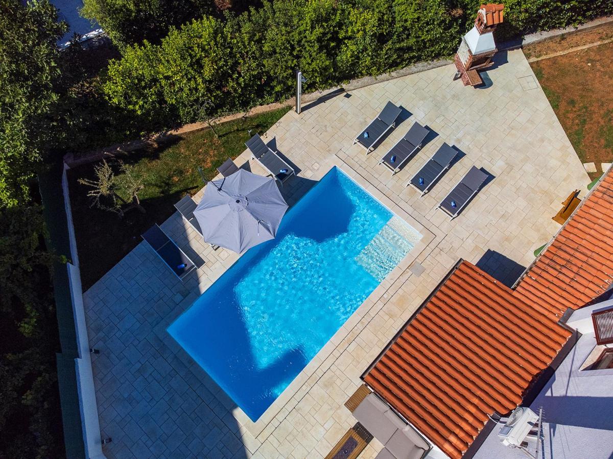 Big Swimming Pool Apartment Monvidal بولا المظهر الخارجي الصورة