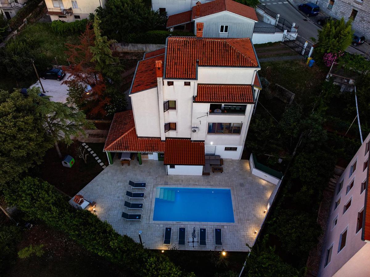 Big Swimming Pool Apartment Monvidal بولا المظهر الخارجي الصورة