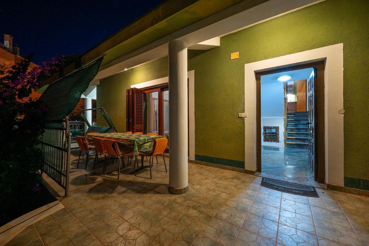 Big Swimming Pool Apartment Monvidal بولا المظهر الخارجي الصورة