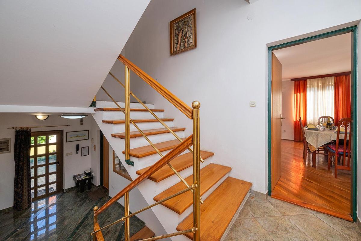Big Swimming Pool Apartment Monvidal بولا المظهر الخارجي الصورة