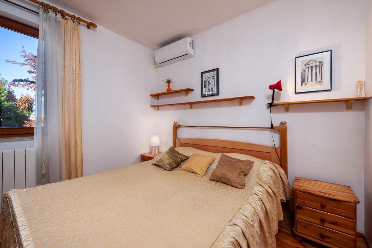 Big Swimming Pool Apartment Monvidal بولا المظهر الخارجي الصورة